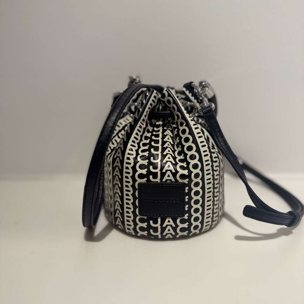 NWT Marc Jacobs mini bucket bag